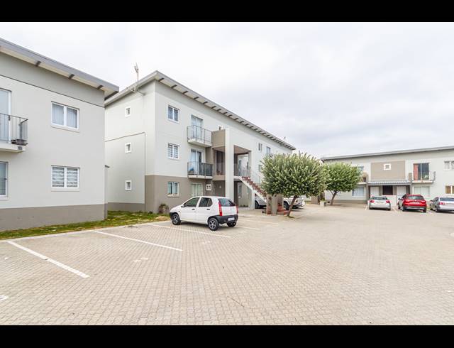 2 BEDROOM APARTMENT FOR SALE IN RUGBY